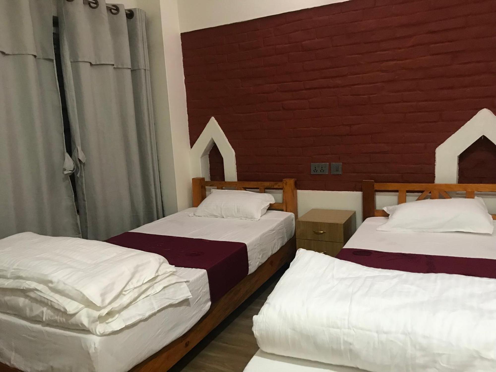 Mount Fuji Homestay Deorali Bagian luar foto