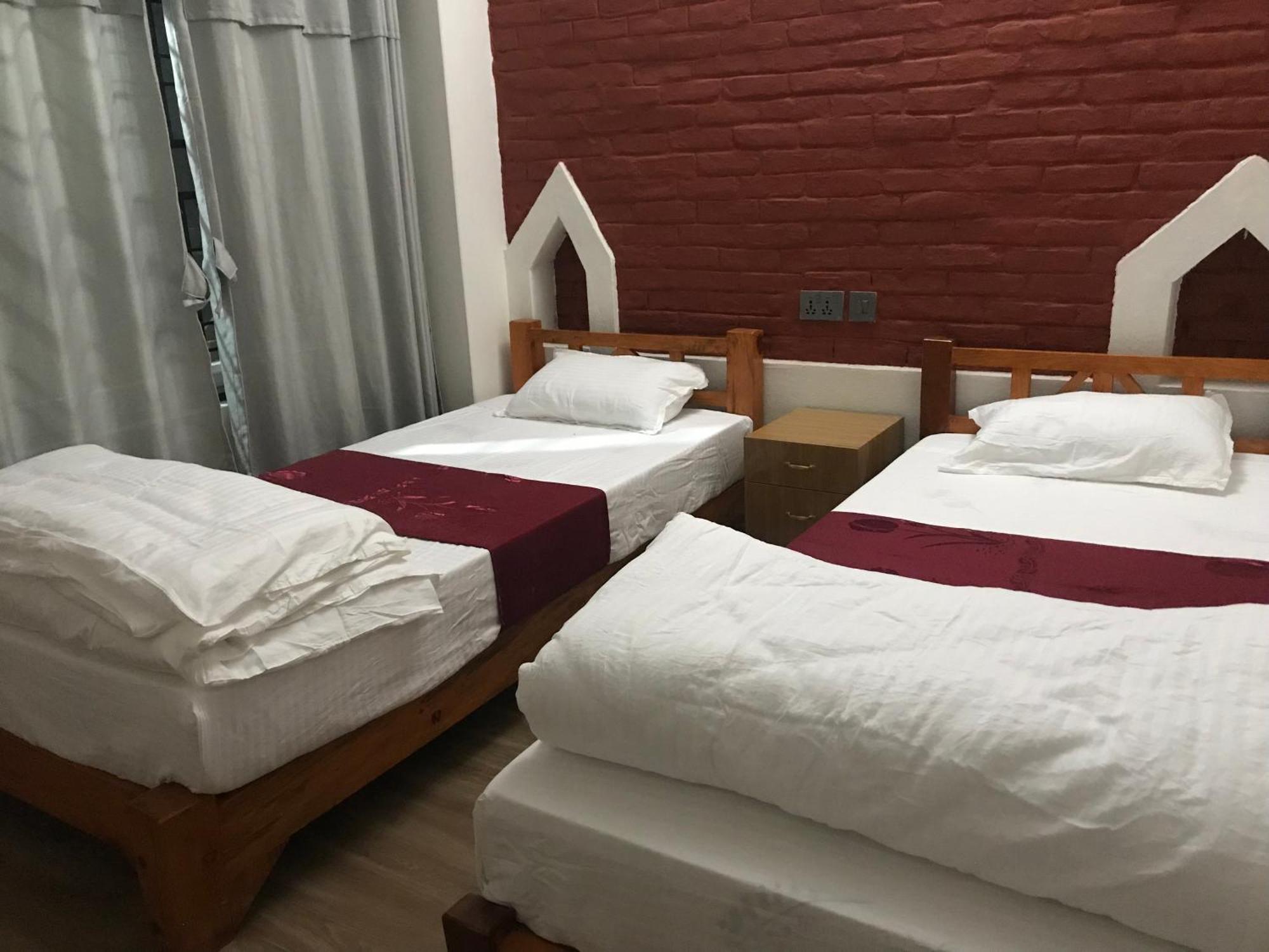 Mount Fuji Homestay Deorali Bagian luar foto
