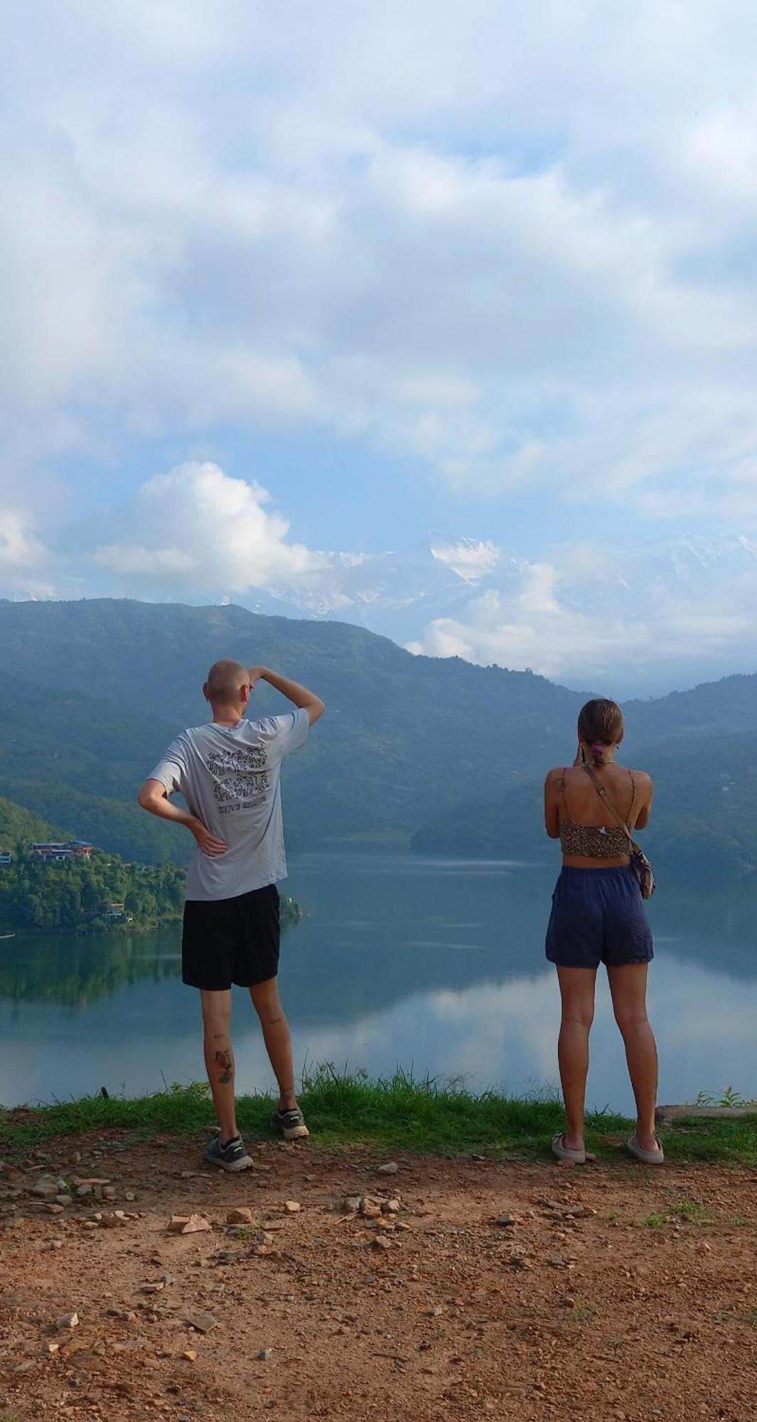 Mount Fuji Homestay Deorali Bagian luar foto