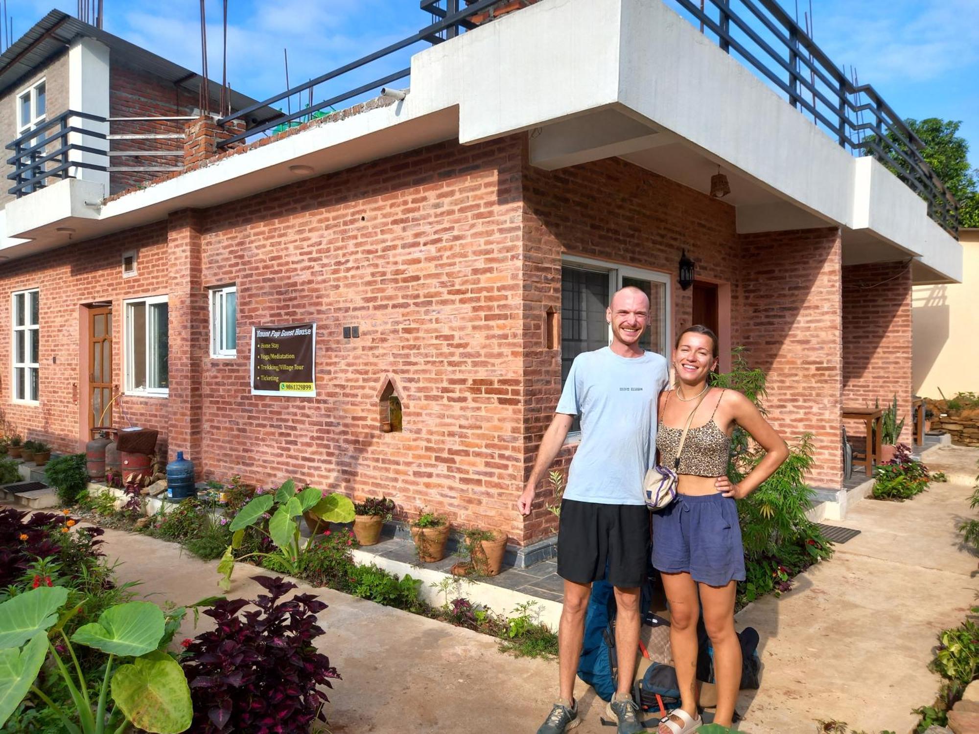 Mount Fuji Homestay Deorali Bagian luar foto